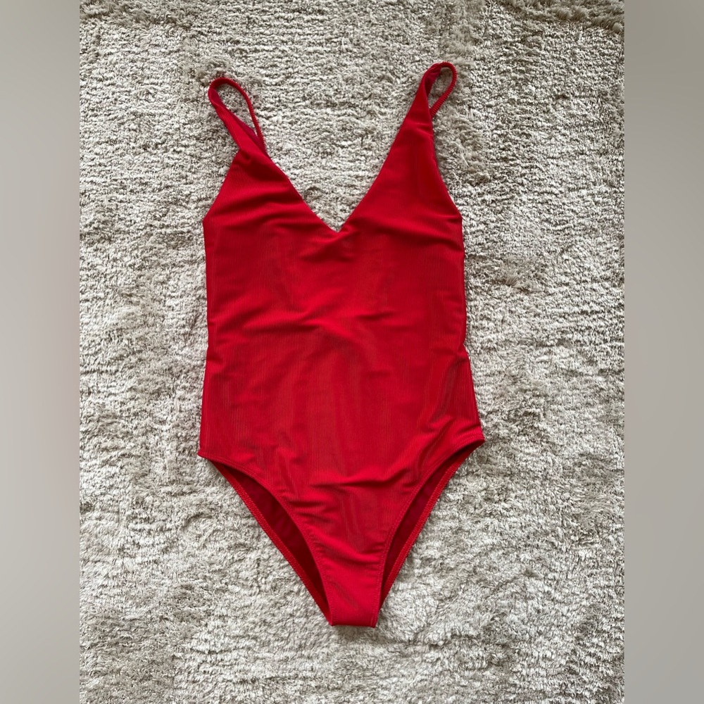 Beach Riot Reese Rib One-Piece Swimsuit - Picture 5 of 8